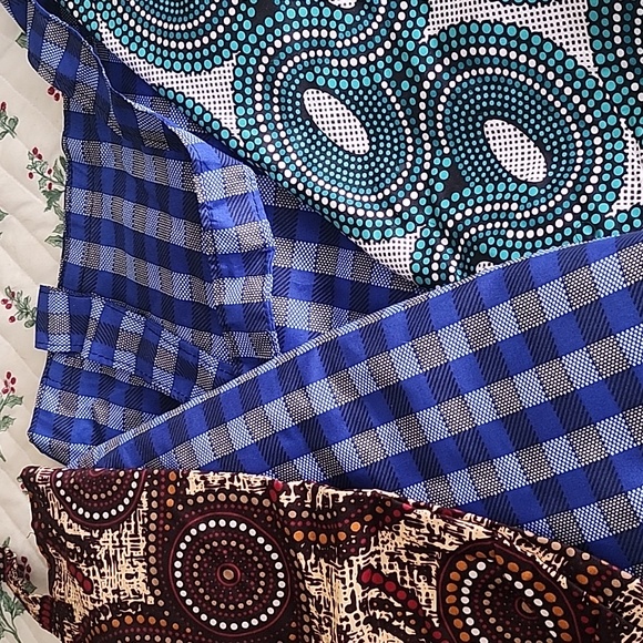 Colorful Patterned Fabrics Made In AFRICA - Picture 4 of 4